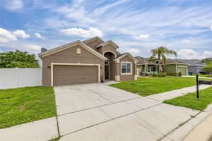 326 HIGHLAND MEADOWS AVENUE, DAVENPORT, FL 33837 - MLS#MFRS5128530