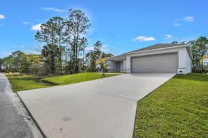 3262 WARSAW AVENUE SE, PALM BAY, FL 32909 - MLS#MFRS5128676