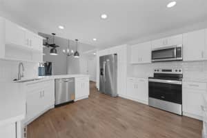 946 LITTLE CREEK ROAD, ORLANDO, FL 32825 Sold 08/01/25