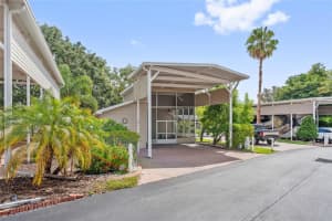2343 St George Dr, DAVENPORT
