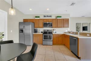 1118 SAINT TROPEZ CT, KISSIMMEE, FL 34759 - MLS#MFRS5129089