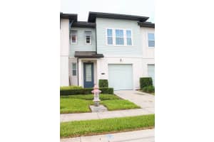 721 Benoi Dr, DAVENPORT