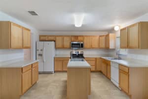 364 FISH HAWK DRIVE, WINTER HAVEN, FL 33884 Sold 08/27/25