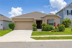 371 Pinecrest Loop, DAVENPORT