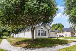 447 HAMMERSTONE AVENUE, HAINES CITY, FL 33844 - MLS#MFRS5129276