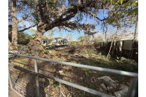 130 FOREST AVENUE, DAVENPORT, FL 33837 - MLS#MFRS5129361