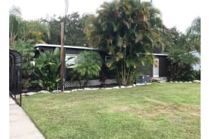 2082 STARBOARD DRIVE, GENEVA, FL 32732 - MLS#MFRS5129486