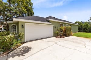 5204 HAMMOCK POINTE COURT, ST CLOUD, FL 34771 - MLS#MFRS5129862