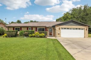 27805 Lois Dr, TAVARES