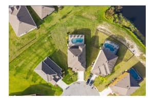 2231 CROFTON SPRINGS COURT, DAVENPORT, FL 33837 - MLS#MFRS5130076