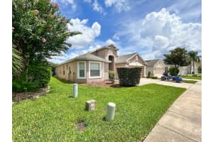 140 Bonville Dr, DAVENPORT