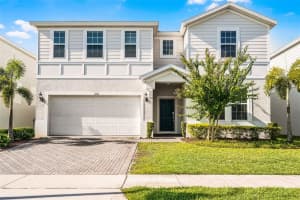2131 Lelani Cir, DAVENPORT