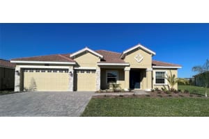 8855 Fallen Oak Dr, DAVENPORT