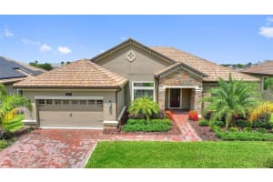 1457 Mickelson Ct, DAVENPORT