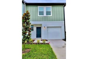473 Madison Dr, DAVENPORT