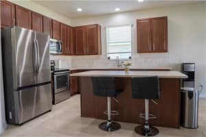 2712 CREEKMORE COURT, KISSIMMEE, FL 34746 - MLS#MFRS5130764