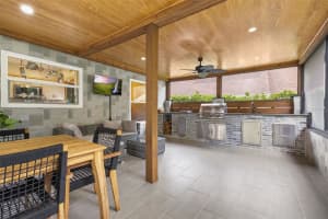 1805 WESTPOINTE CIRCLE, ORLANDO, FL 32835 - MLS#MFRS5130826