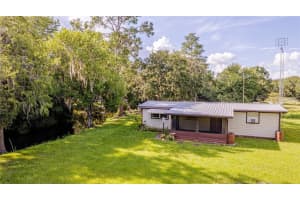 425 1st St, KENANSVILLE