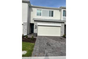 265 Bogey Dr, DAVENPORT
