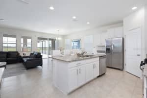 8012 OAK SHADOW COURT, DAVENPORT, FL 33837 - MLS#MFRS5130984