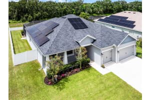 303 Travelers Creek Dr, AUBURNDALE