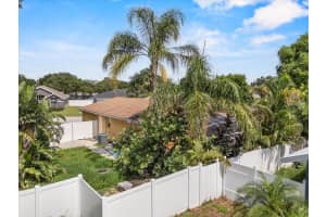 307 STERLING DRIVE, WINTER HAVEN, FL 33884 - MLS#MFRS5131074