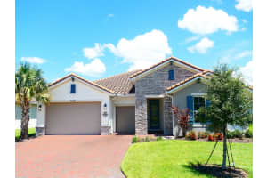 3608 Via Monte Napoleone Dr, KISSIMMEE