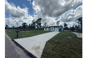 322 MCARTHUR BOULEVARD, LEHIGH ACRES, FL 33974 - MLS#MFRS5131330