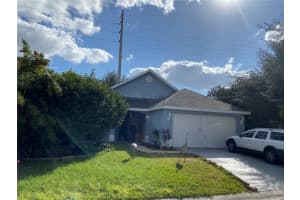 245 Hollingshead Loop, DAVENPORT