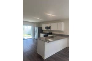 993 AMBLESIDE DR, HAINES CITY, FL 33844 - MLS#MFRS5131613