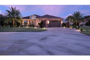 318 Santa Barbara Ln, KISSIMMEE