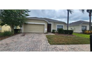 407 Kildrummy Dr, DAVENPORT