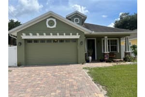 812 W Country Club Dr, TAMPA