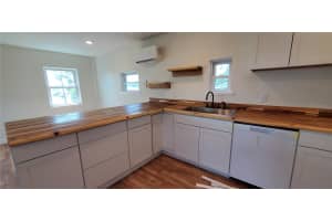 912 LAKE JESSIE DRIVE, WINTER HAVEN, FL 33881 - MLS#MFRS5131968