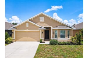 465 Buchannan Dr, DAVENPORT