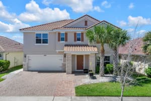 1402 Lanier Point Pl, KISSIMMEE