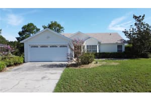 221 Sunset Ct, DAVENPORT