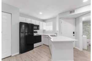 1908 Lake Atriums Cir #3, ORLANDO