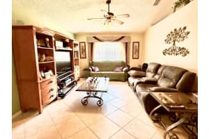 1912 LAKEVIEW PLACE, KISSIMMEE, FL 34759 - MLS#MFRS5132408