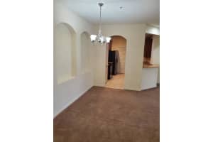 3000 Laurel Park Ln #302, KISSIMMEE