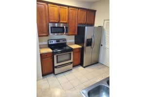 3000 LAUREL PARK LANE, KISSIMMEE, FL 34741 - MLS#MFRS5132461