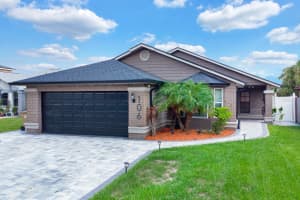 106 Sandalwood Dr, KISSIMMEE