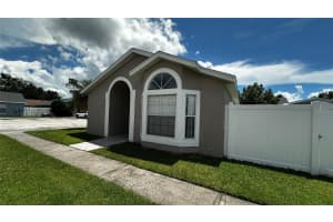 2415 HARBOR TOWN DRIVE, KISSIMMEE, FL 34744 - MLS#MFRS5132639