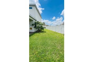 1257 CASTLEVECCHIO LOOP, ORLANDO, FL 32825 - MLS#MFRS5132784