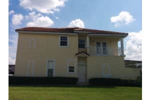 1156 S Beach Cir, KISSIMMEE