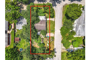 1906 VINE STREET, ORLANDO, FL 32806 - MLS#MFRS5132805