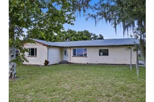 330 4TH STREET, FROSTPROOF, FL 33843 - MLS#MFRS5132909
