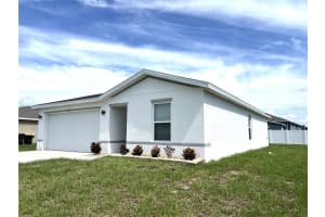 305 CAMELLIA COURT, KISSIMMEE, FL 34759 - MLS#MFRS5132920