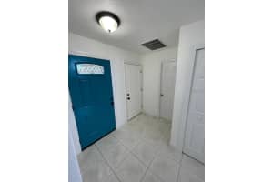 198 LAKE COURT, KISSIMMEE, FL 34743 - MLS#MFRS5132946