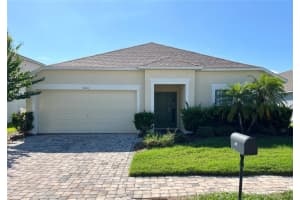 544 Balmoral Dr, DAVENPORT
